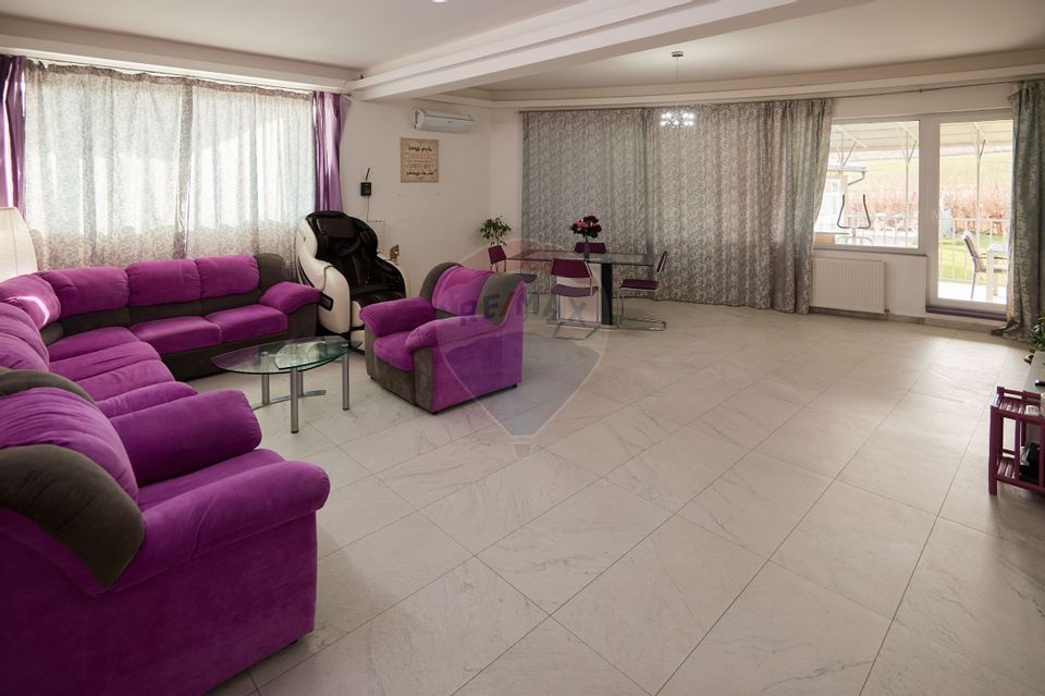 Casa / Vila cu 7 camere de vanzare in Chinteni
