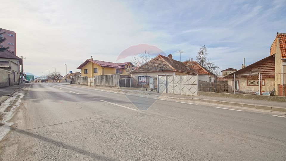 Casă cu două corpuri+teren 230 mp De Vanzare, Strada Carierei, Brașov