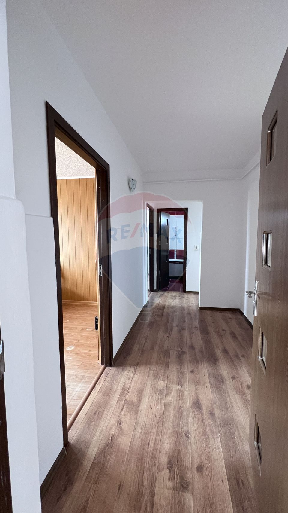 Apartament 4 camere de vanzare in Micro 16, Galați – 88,29 mp utili