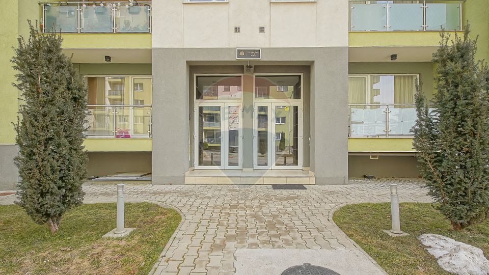 Apartament cu 2 camere de vânzare, Top City-Tractorul, comision 0%