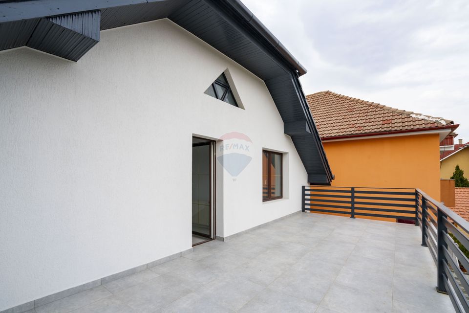 De vânzare casă cu 5 camere, teren 1000 mp Oncea, Calea Bihorului