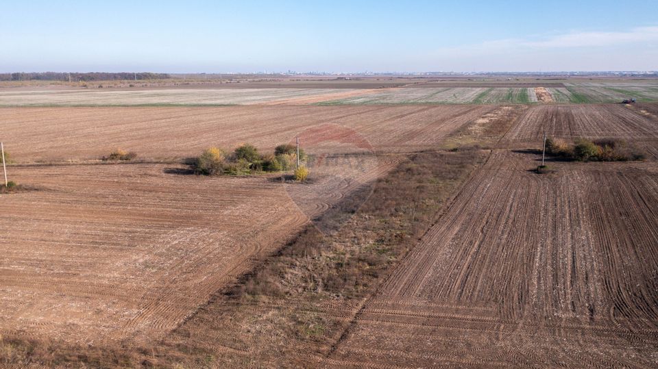 Vanzare teren intravilan 7,400 mp Sabareni / Strada Primaverii