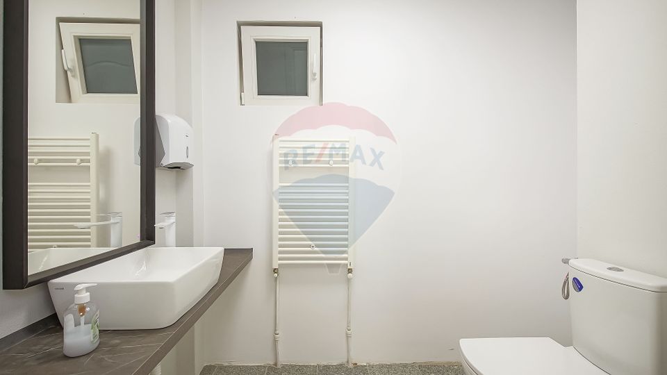 400sq.m Office Space for rent, Central area