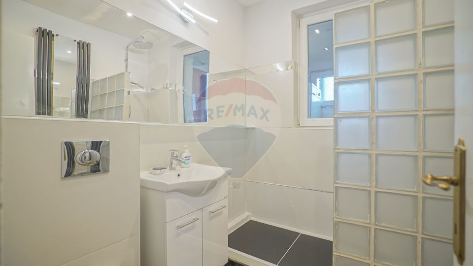 REZERVAT ! Apartament 3 camere Piața Teatrului