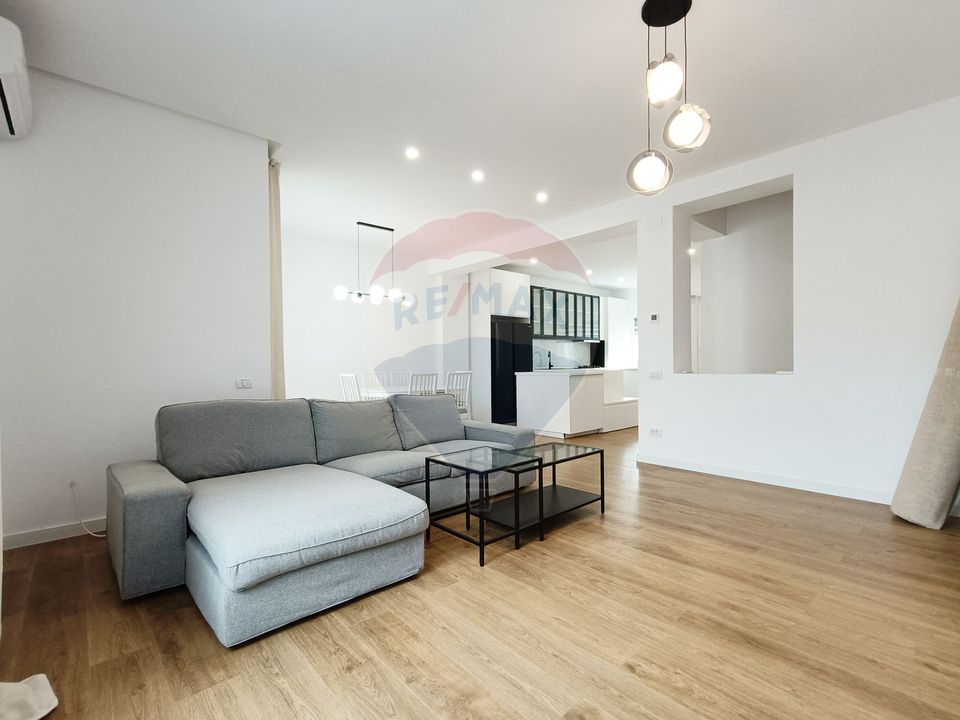 5 room House / Villa for sale, Pipera area