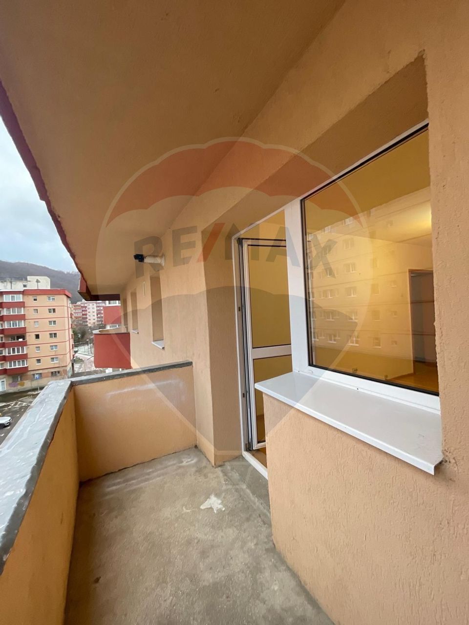 Apartament de 3 pe Pietonală Răcădău