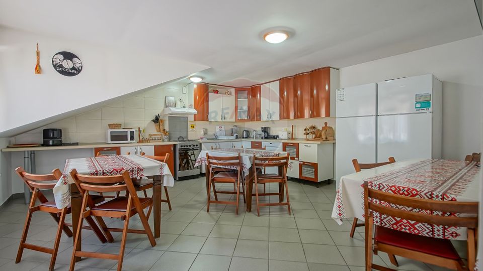 9 room House / Villa for sale, Promenada area