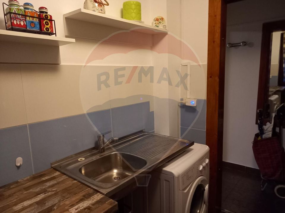 Apartament cu 2 camere de închiriat în zona Magheru