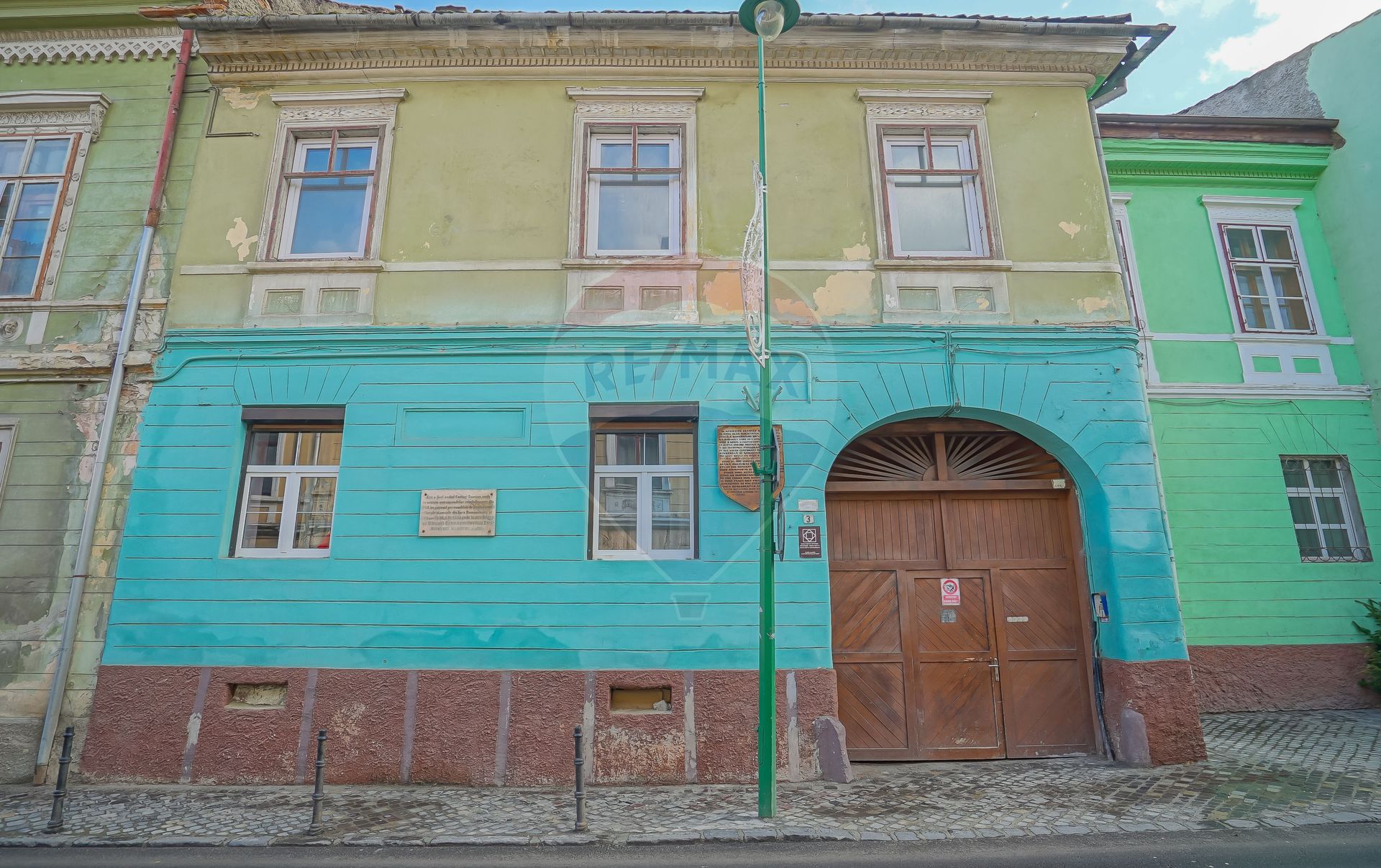 Apartament 4 camere vanzare in bloc de apartamente Brasov, Centrul Istoric