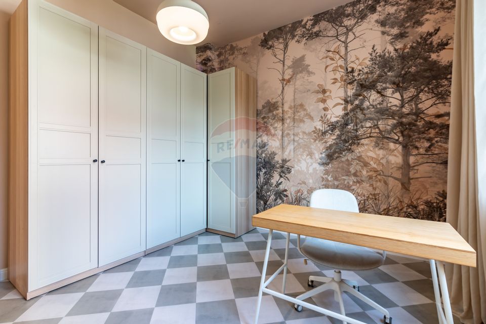 Casă individuala în Aviatiei, adiacent Bulevardul Aerogarii, 4xparcare