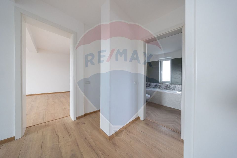 Vila moderna cu 4 camere,  P+E - teren 501 mp