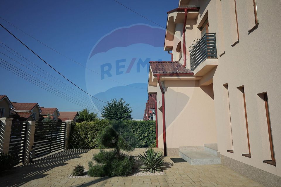 5 room House / Villa for sale