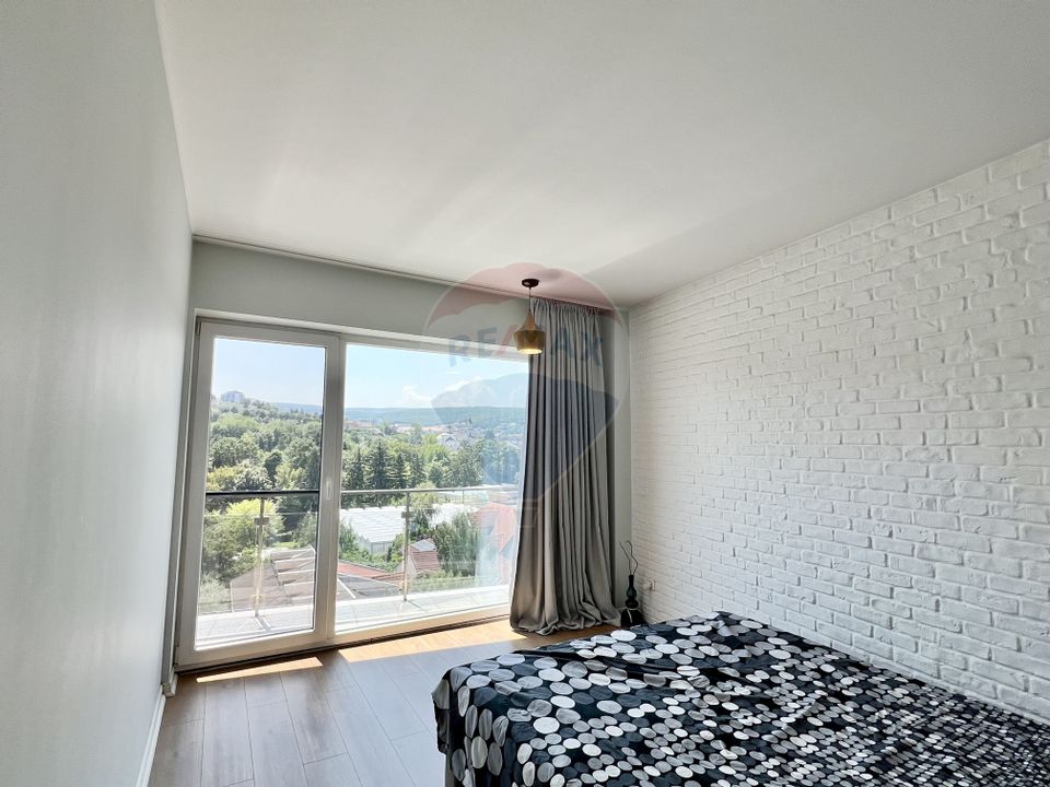 Apartament de 3 camere finisat, cu 2 parcari cu CF,  pe Calea Manastur