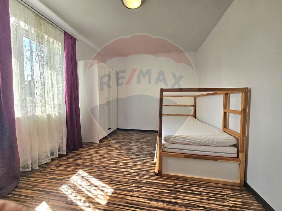 Apartament cu 4 camere in vila, Ovidiu Sud zona Faleza