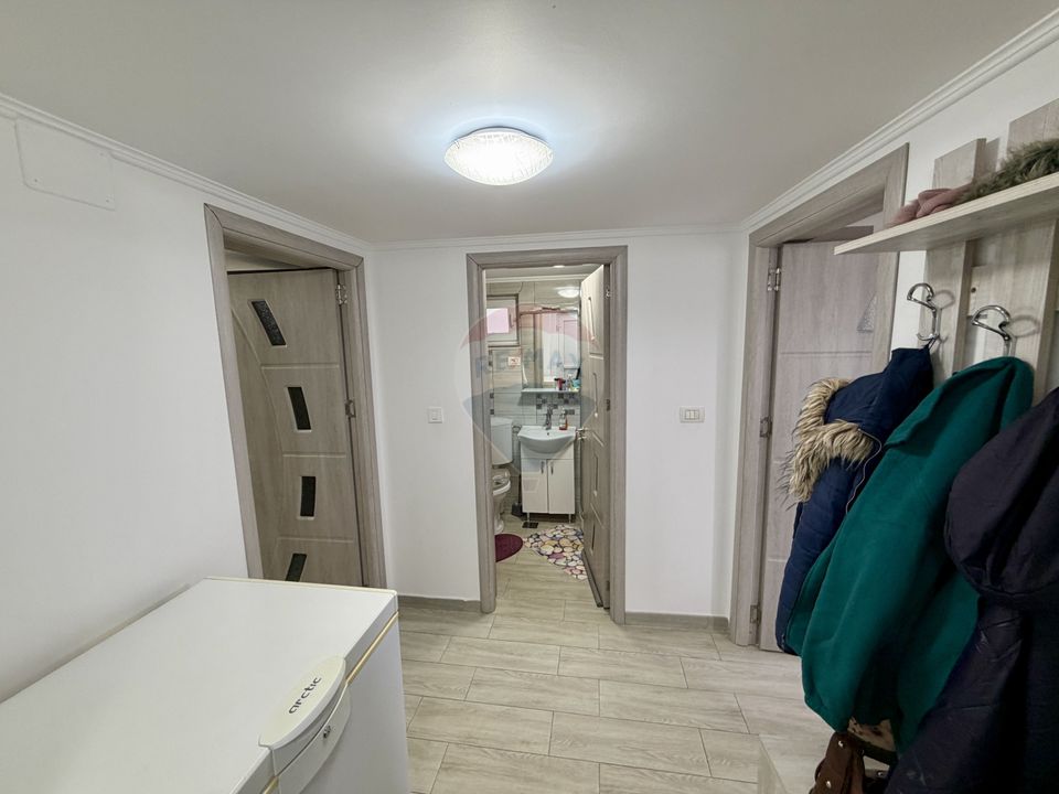 Casă / Vilă cu 4 camere de vânzare în zona Central