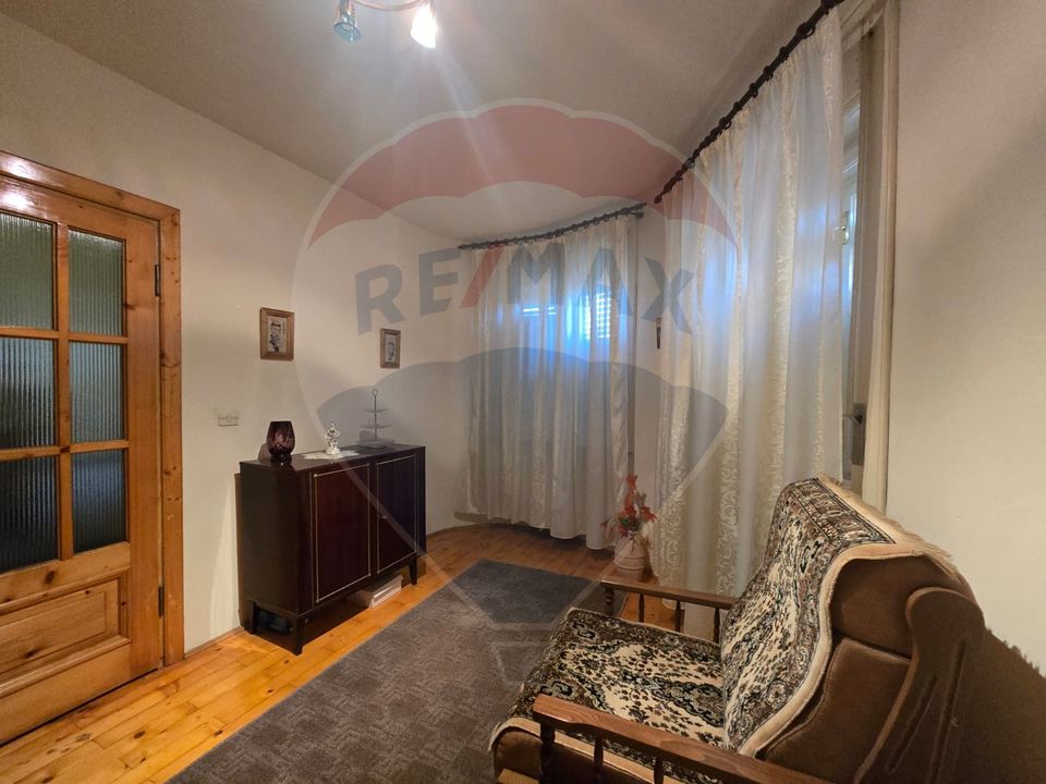 7 room House / Villa for sale