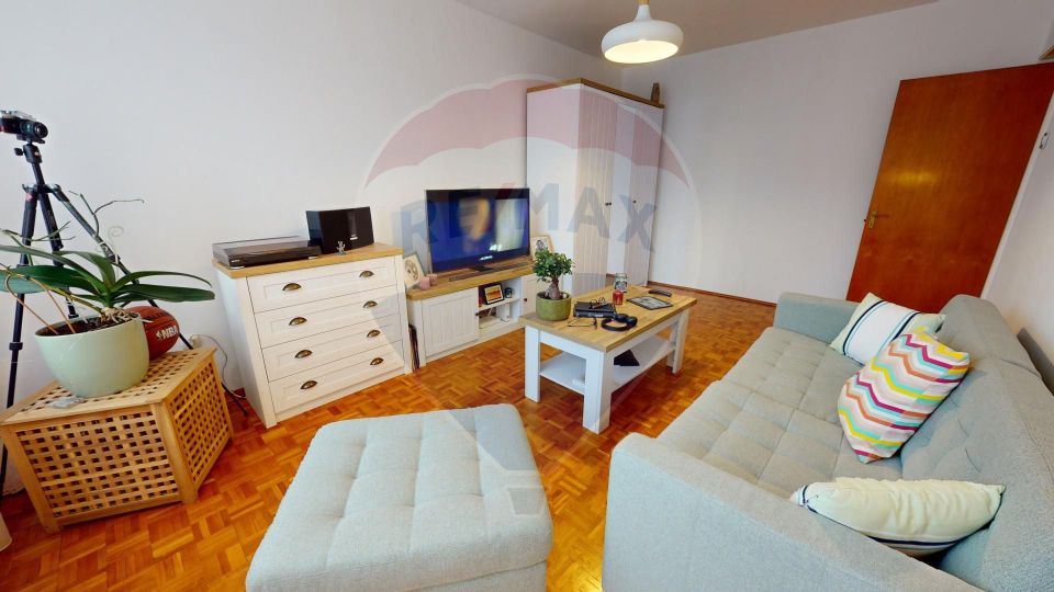 Inchiriere apartament 3 camere str. Hategului 2, Strand