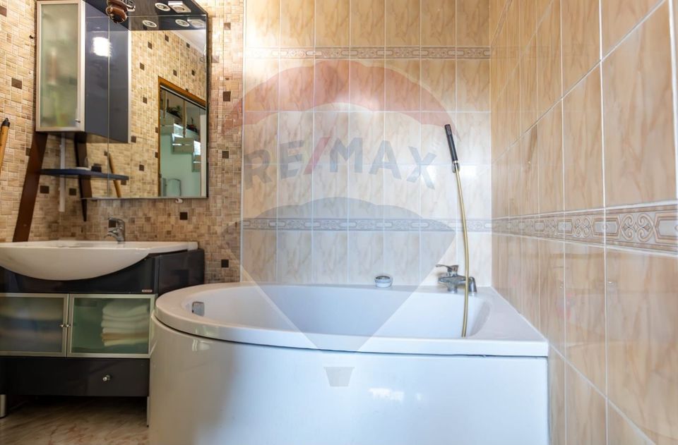 3 room Apartment for sale, Alecu Russo area