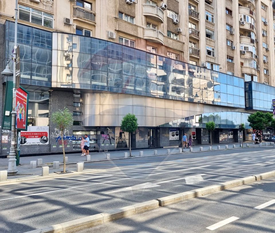 Spatiu comercial de 711 mp de inchiriat in zona Calea Victoriei