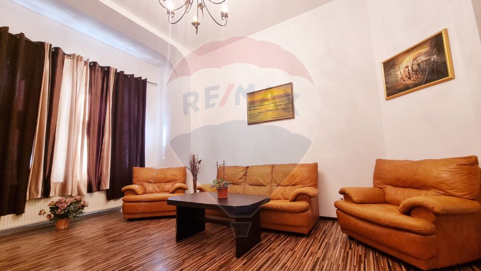 3 room Apartment for rent, P-ta Universitatii area