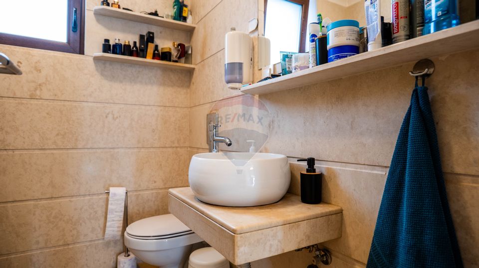 Vanzare - vilă 4 camere de complet mobilata, str. Caisului - Dobroesti