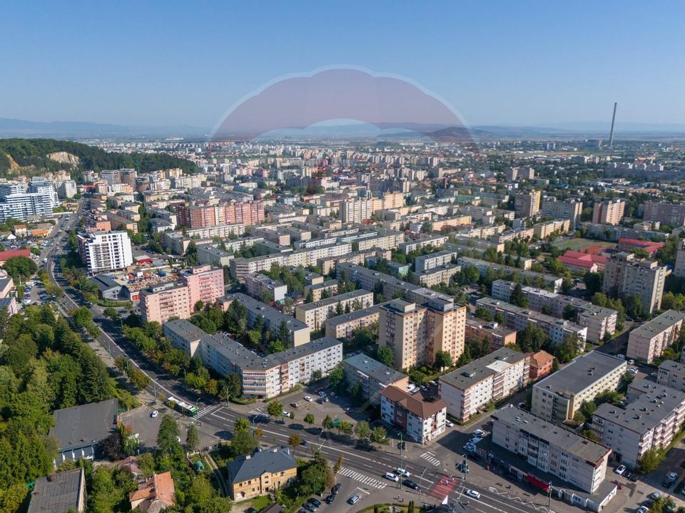 Apartament decomandat, mobilat si utilat lux,  Racadau!