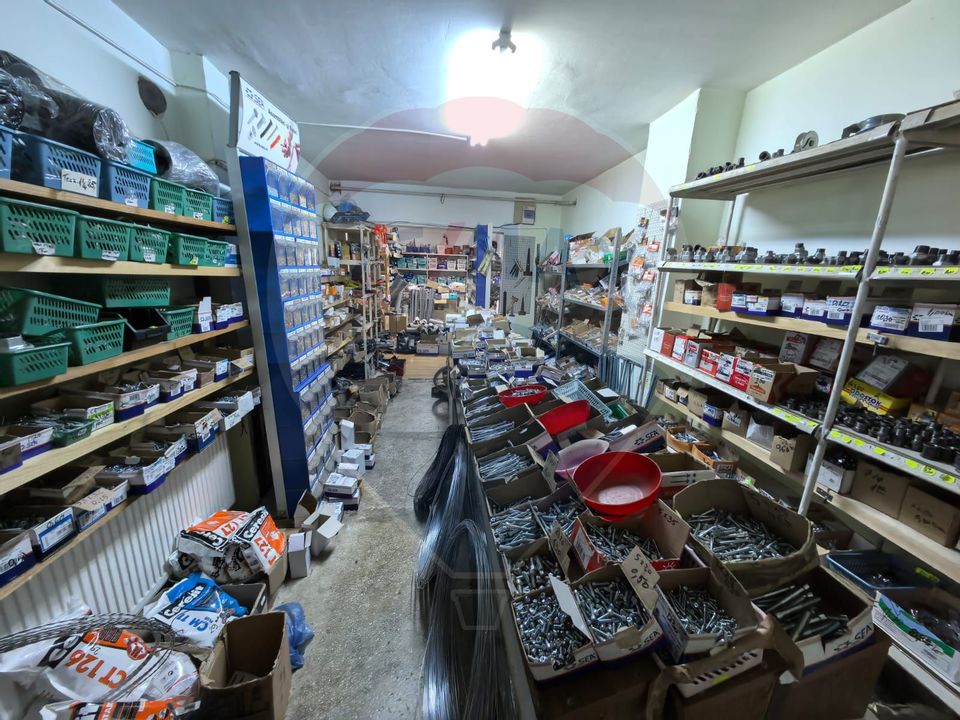 140sq.m Commercial Space, Central area