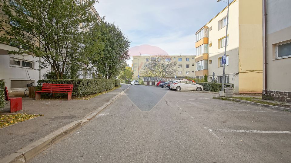 Apartament 2 camere renovat, central, Zona ISR, Râșnov