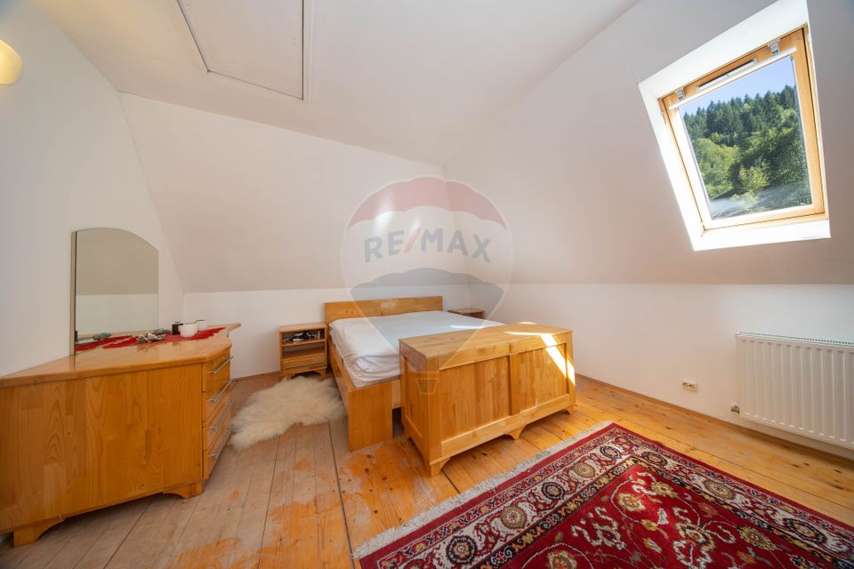 Vilă Moieciu, 375 mp util + teren 2.992 mp, View - Comision 0