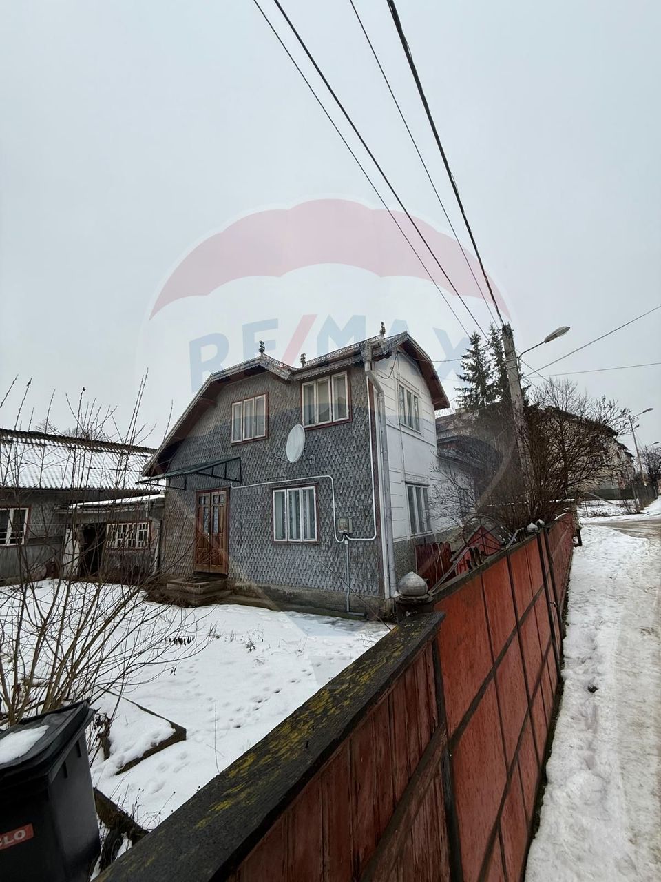 Casă cu Teren de Vânzare în Gura Humorului – strada Pajiștei