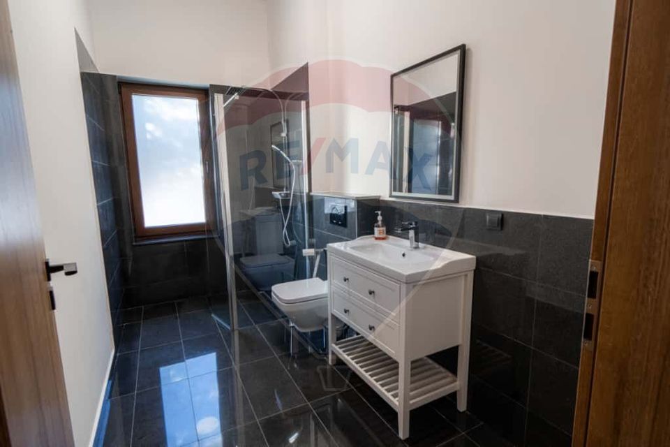 22 room Hotel / Pension for sale