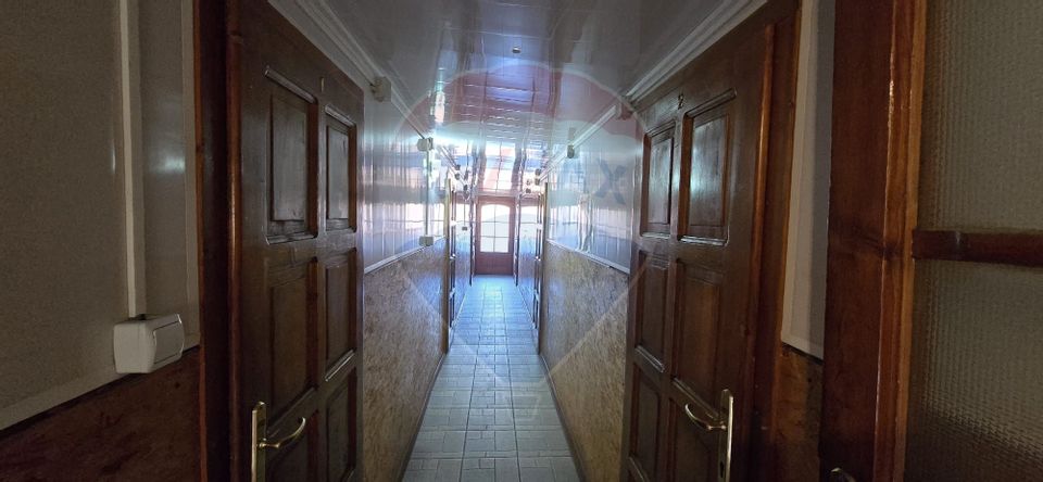 10 room Hotel / Pension for sale, Sud-Vest area