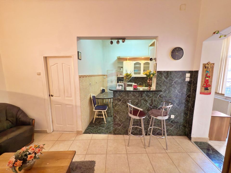 Apartament cu 2 camere de vânzare în zona Ultracentral