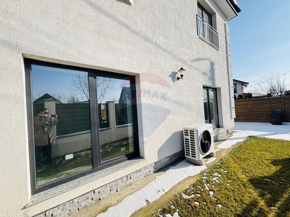 4 room House / Villa for sale