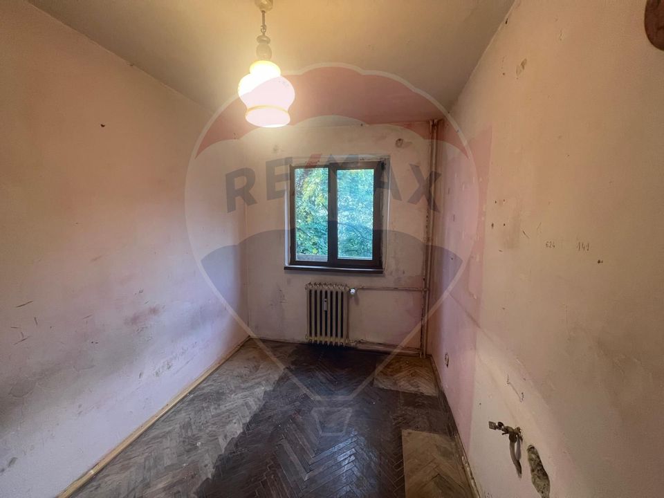 3 room Apartment for sale, Est area