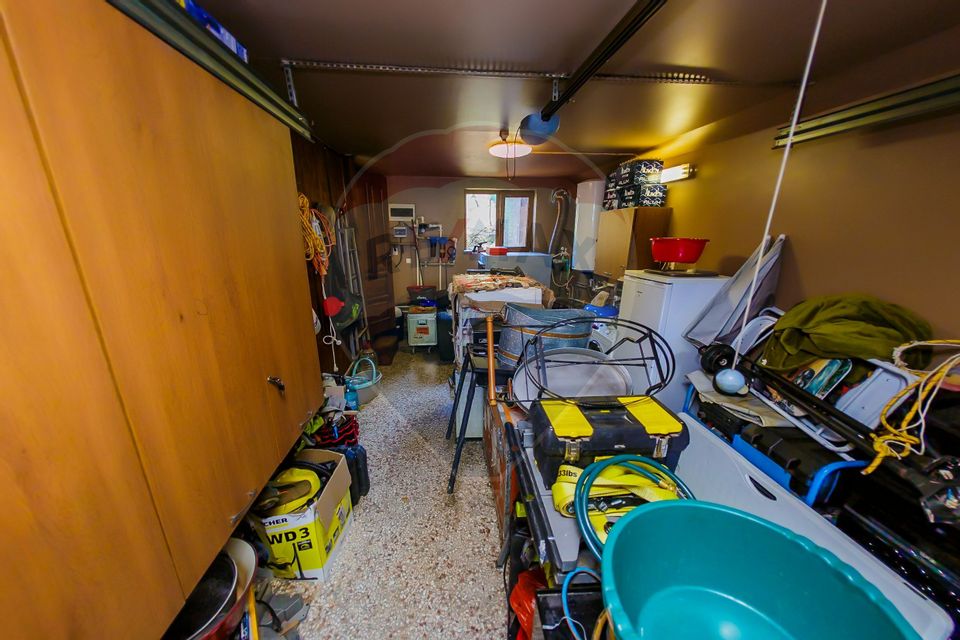 4 room House / Villa for sale