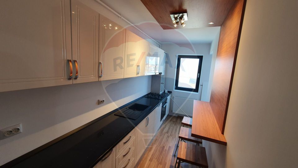 Apartament cu 2 camere, 77 mp V4