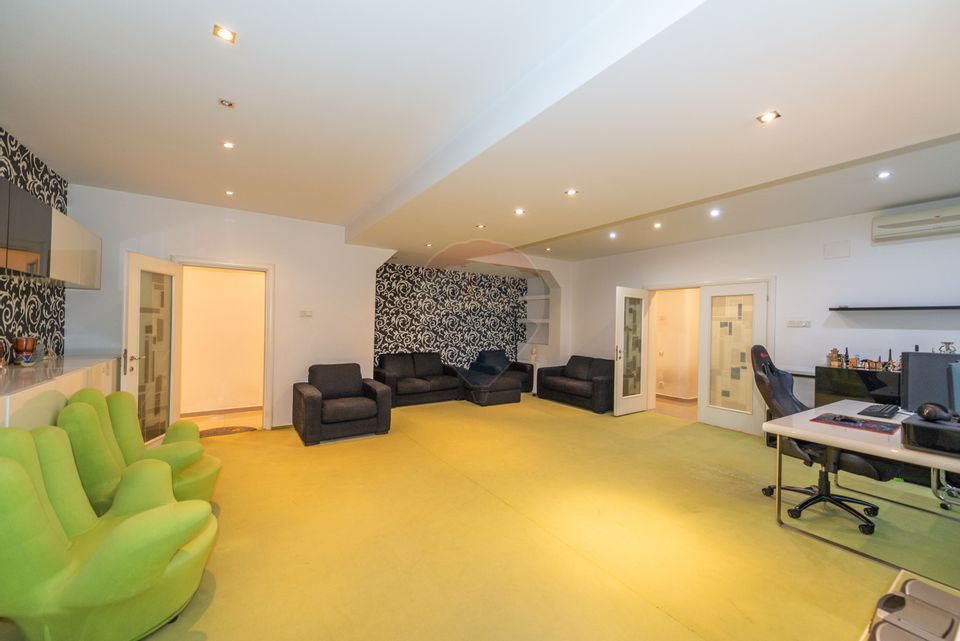 Apartment 3-4 rooms, ground floor villa 2009 Mosilor subway Obor