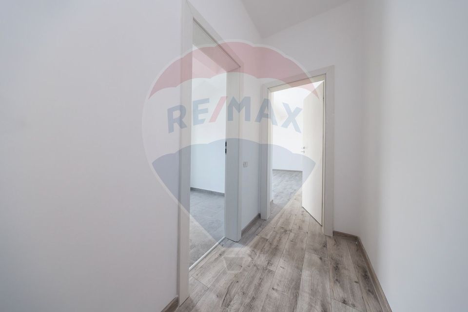 Apartament nou,  loc parcare inclus