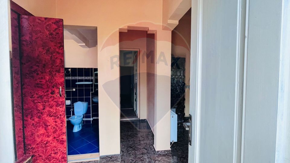 Casă  cu 3 camere pe strada Eminescu