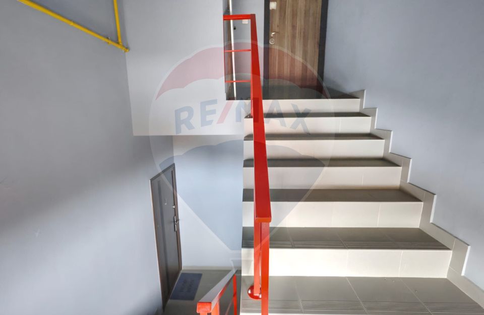 Apartament cu 3 camere de vânzare