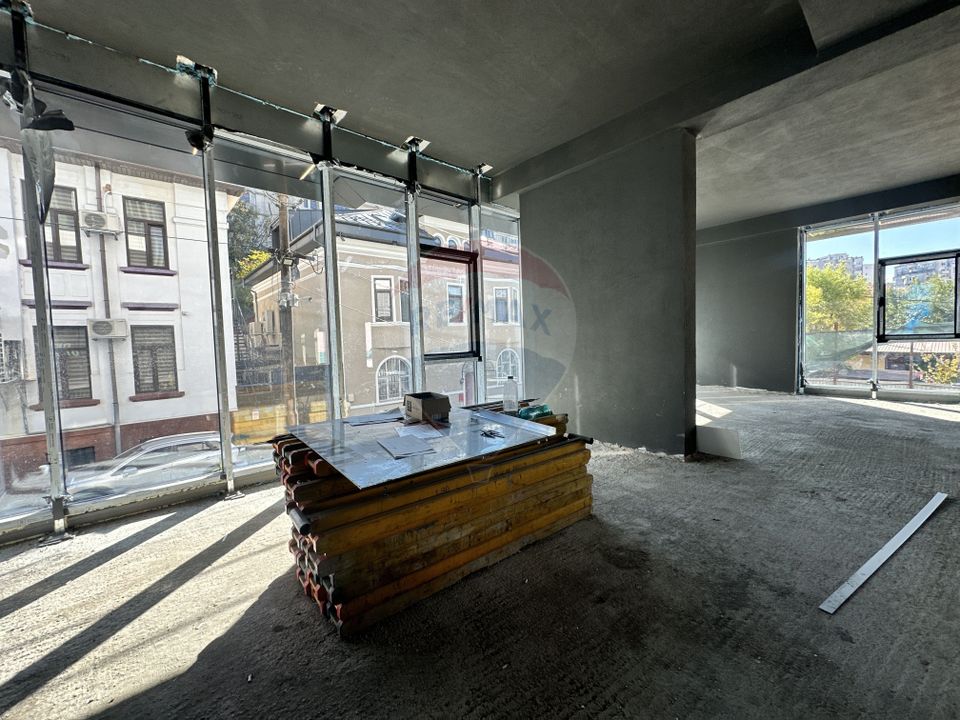 250sq.m Commercial Space for rent, Alba Iulia area