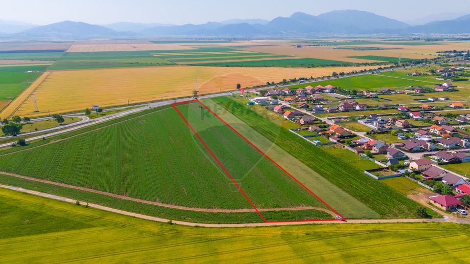 Teren Intravilan pentru dezvoltare imobiliara 15.600mp/Hărman