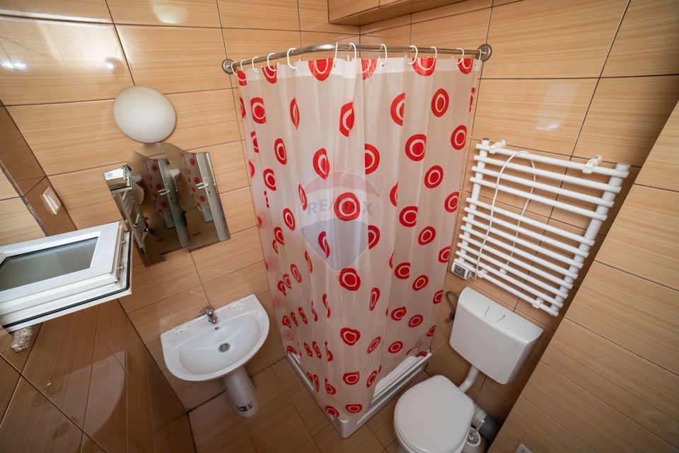 21 room Hotel / Pension for sale, Calea Romanului area