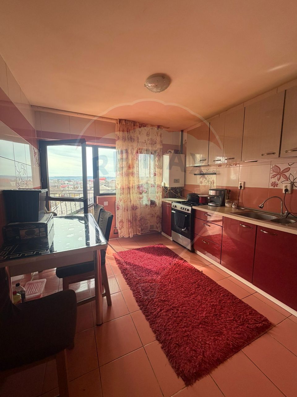 5 room House / Villa for sale, 1 Mai area