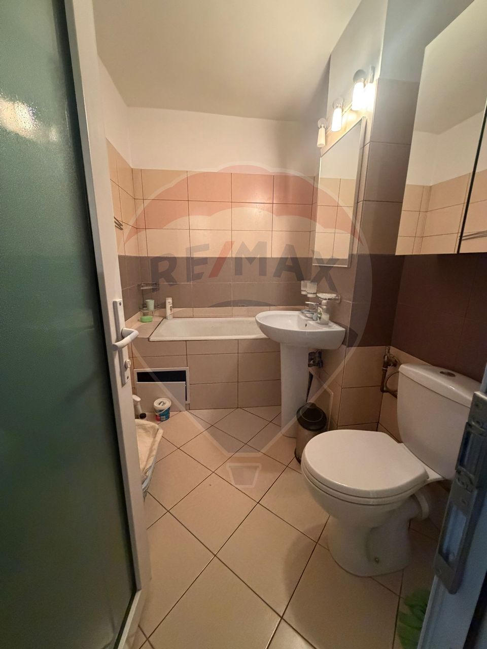 3 decomandate, etaj 3/4, 73mp, bilateral