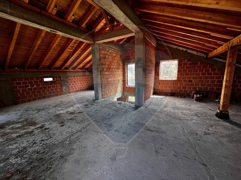 Oportunitate rară pentru dezvoltare turistică la poalele Făgărașului