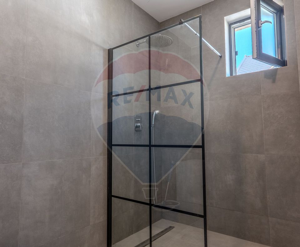 Casă individuală P+1+M mobilată, utilată - Dragomirești Deal