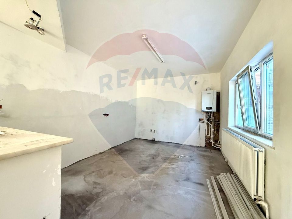 6 room House / Villa for sale, Sud area