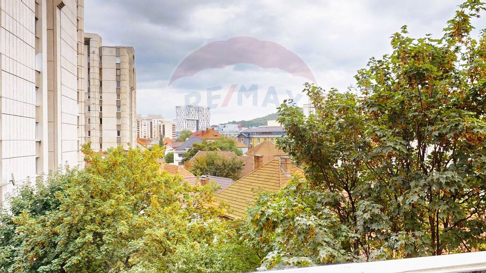 3 room Apartment for rent, Centrul Civic area